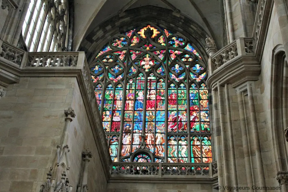 Cathedrale saint guy vitraux